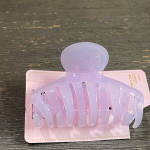 Scunci Light Purple Hair Claw Clip